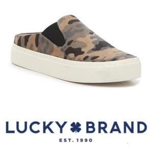 Lucky Brand beige and green Camo mules size 10